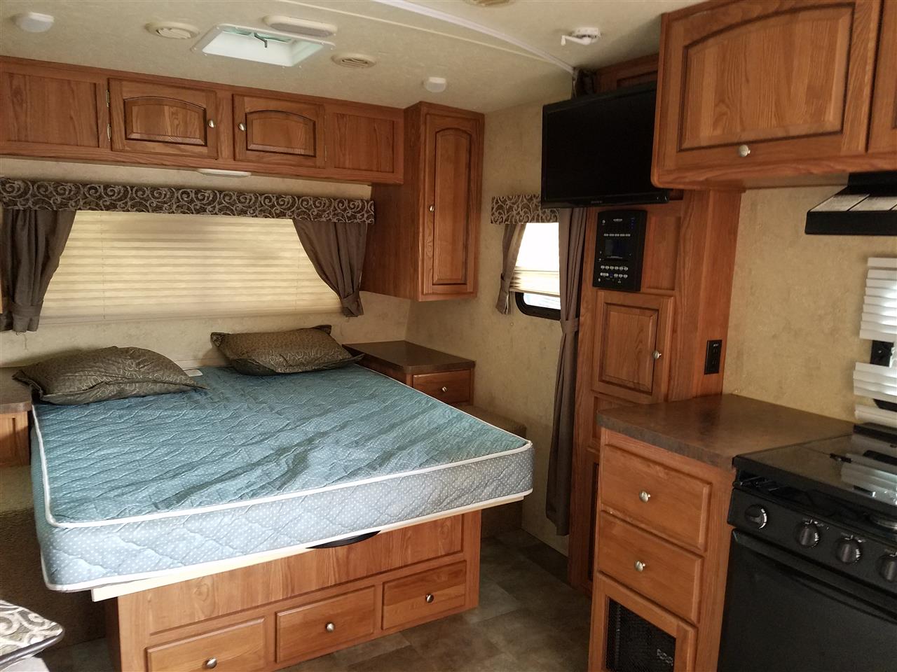Happier Camper Price >> 2015 Flagstaff Micro Lite 21Fbrs - Berks Mont Camping ... Happier Camper Price >> 2015 Flagstaff Micro Lite 21Fbrs - Berks Mont Camping ...