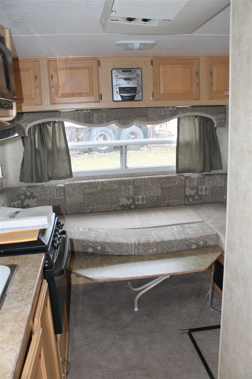 Dutchmen Aerolite Cub Hybrid Travel Trailers Dutchmen Aerolite Cub Hybrid Travel Trailers