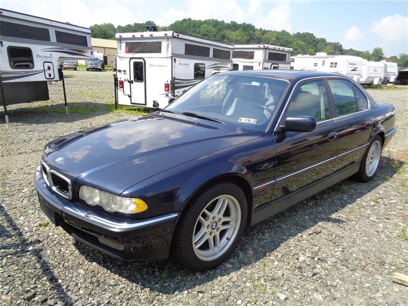 2000 BMW 740