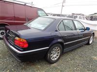 2000 BMW 740